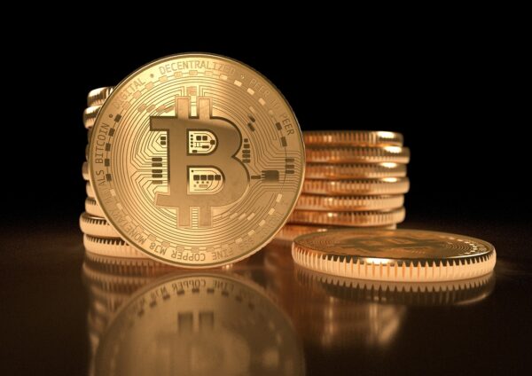 Beyond Bitcoin: Untapped Altcoin Opportunities And Hidden Risks