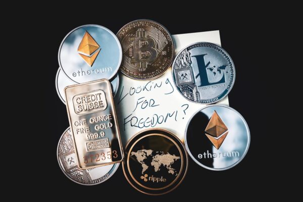 Beyond Bitcoin: Altcoin Innovation And Investment Landscapes