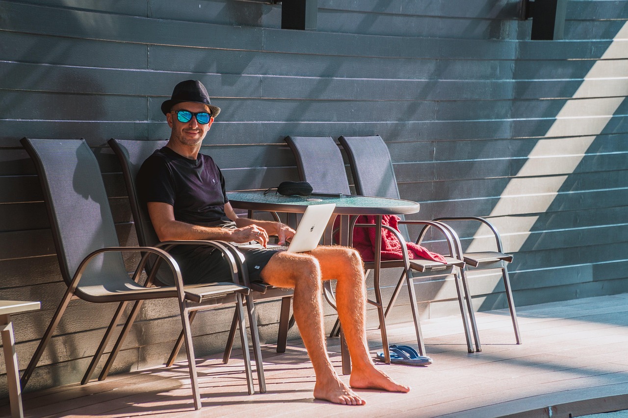 Beyond Cubicles: Reimagine Productivity In The Virtual Office