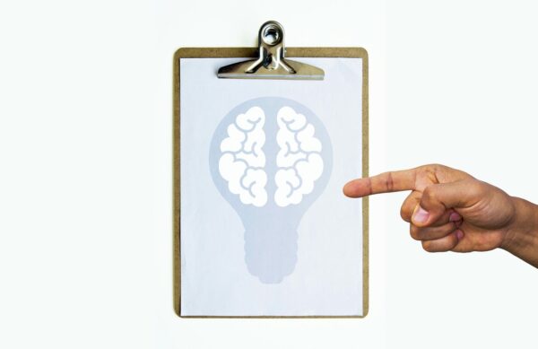 Reinforcement Learning: Mastering Uncertainty With Imperfect Rewards