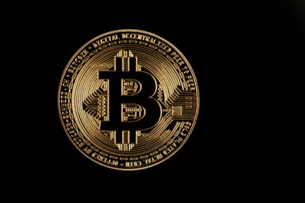 Beyond Bitcoin: Cryptos Evolving Landscape & Use Cases