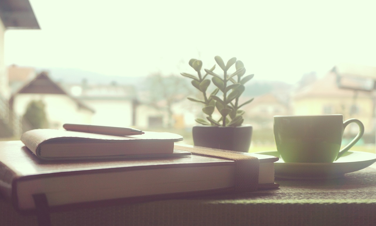 Orchestrating Online Workflows: Clarity From Chaos