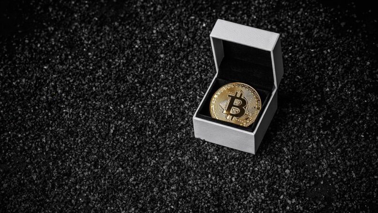 Beyond Bitcoin: Altcoins Spearhead The Crypto Bull?